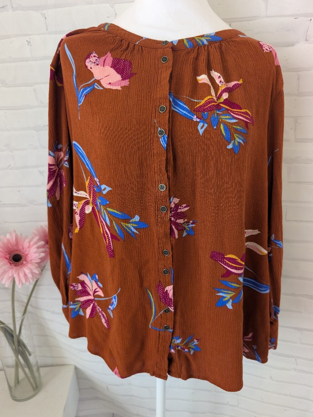 a.n.a Floral Long Sleeve Top